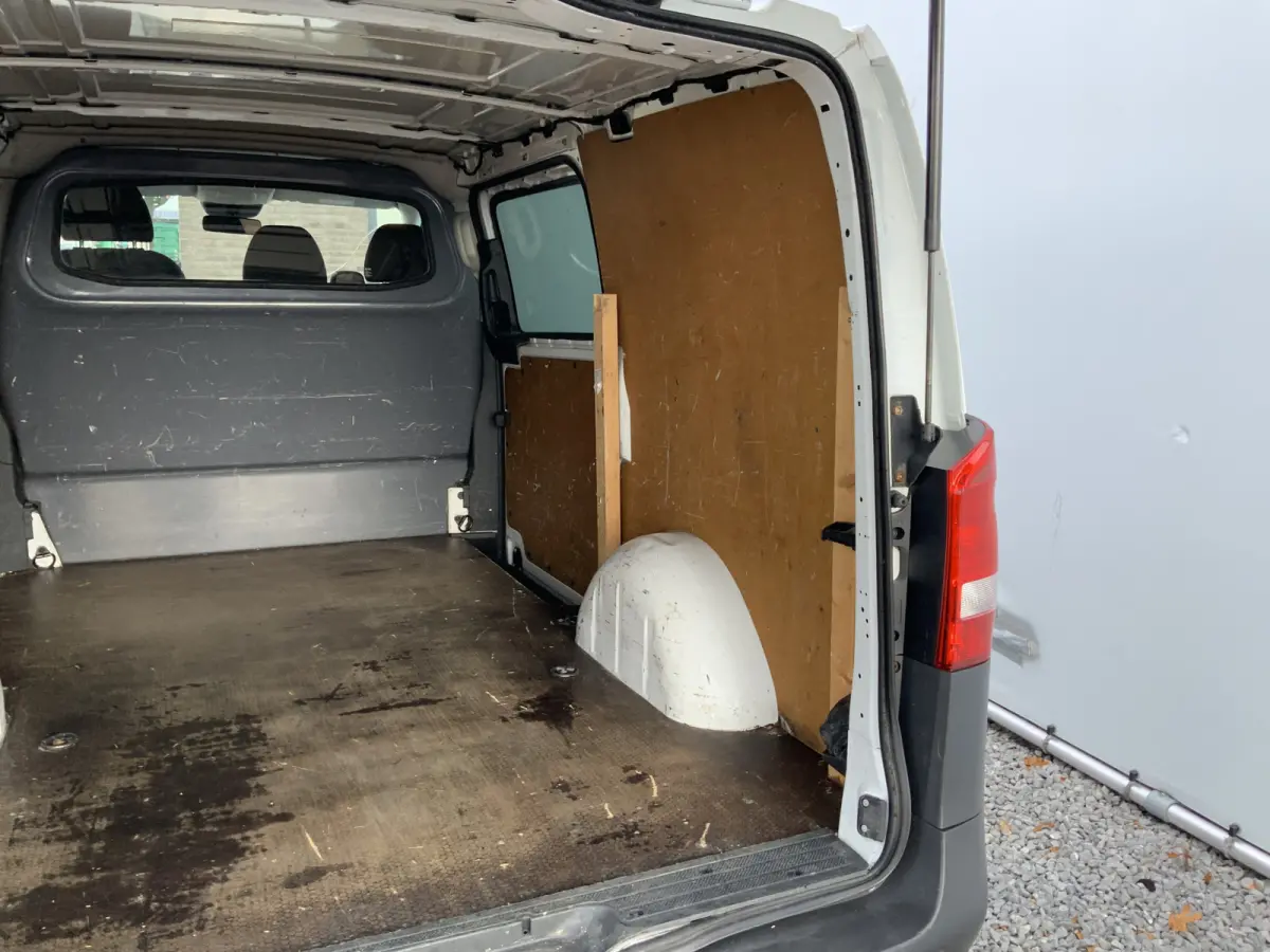 111 CDI Functional Airco 3 Zits Side Bar Trekhaak 2000 kg Euro 5