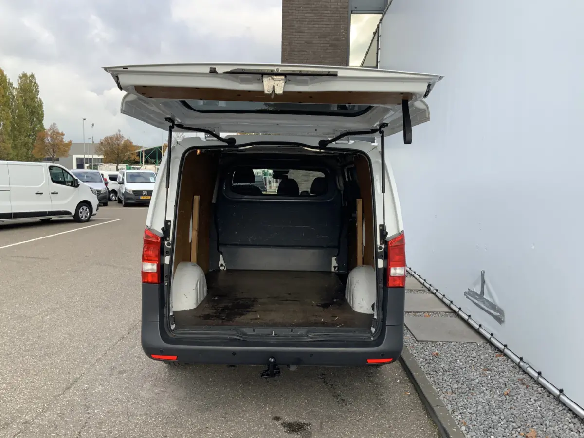 111 CDI Functional Airco 3 Zits Side Bar Trekhaak 2000 kg Euro 5