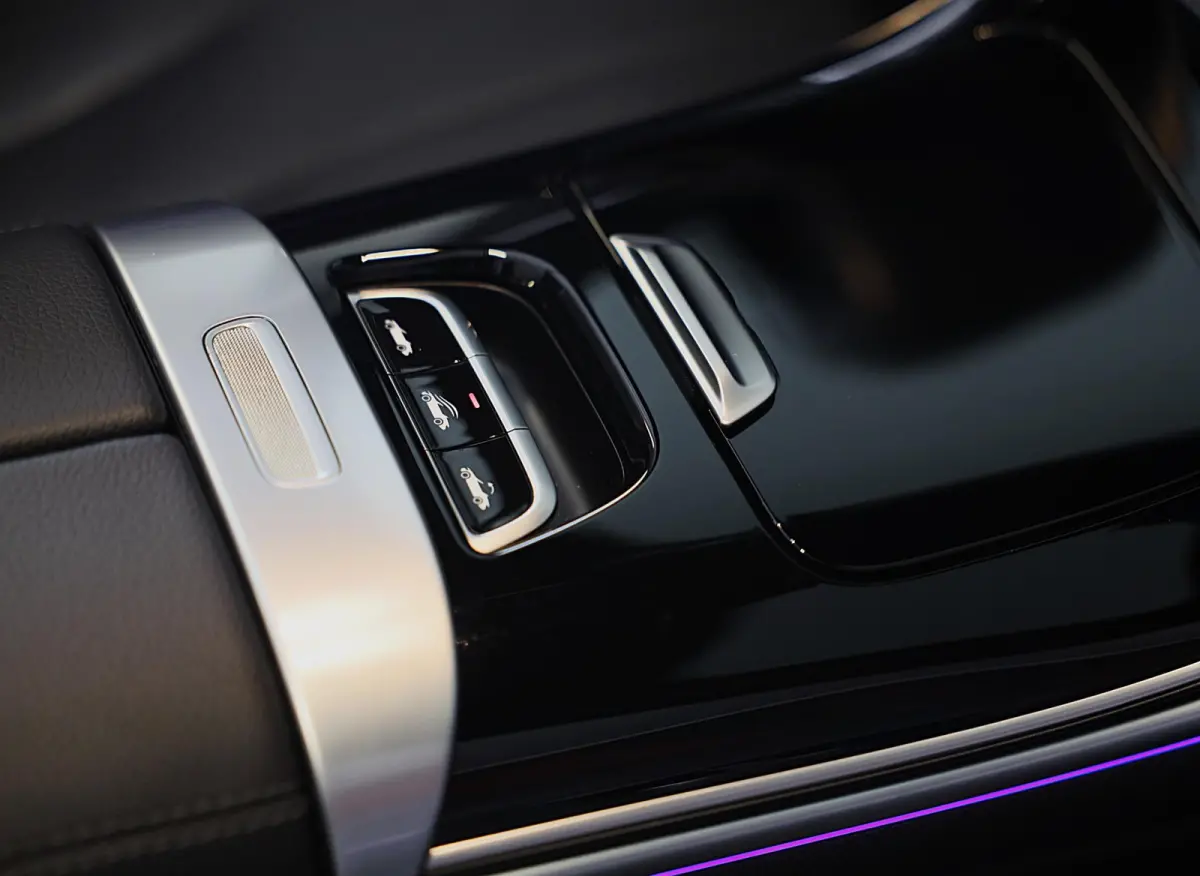 300 4MATIC AMG Line / Massage / Head Up / Memory / Aircap / Leder / Verkoeling / Burmester / 20 Inch