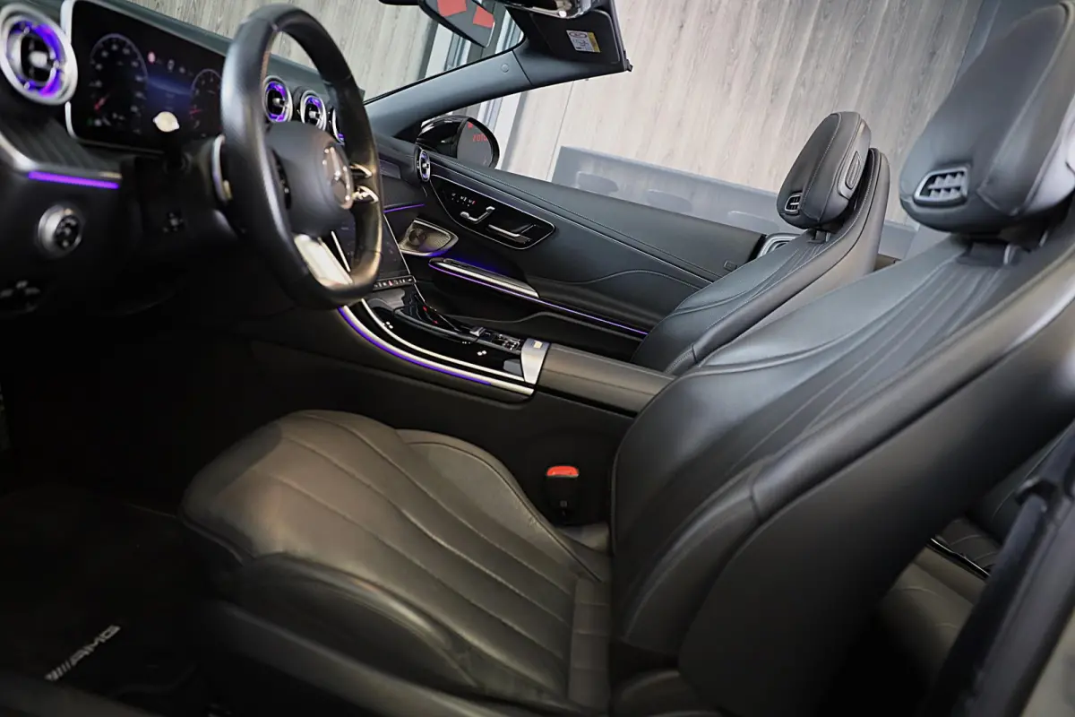 300 4MATIC AMG Line / Massage / Head Up / Memory / Aircap / Leder / Verkoeling / Burmester / 20 Inch