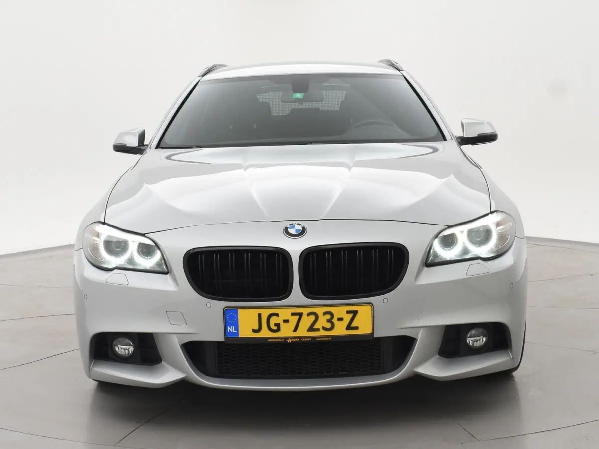 520i 260 PK M-SPORT INTERIEUR + EXTERIEUR | M SPORTSTOELEN | 20 INCH LMV