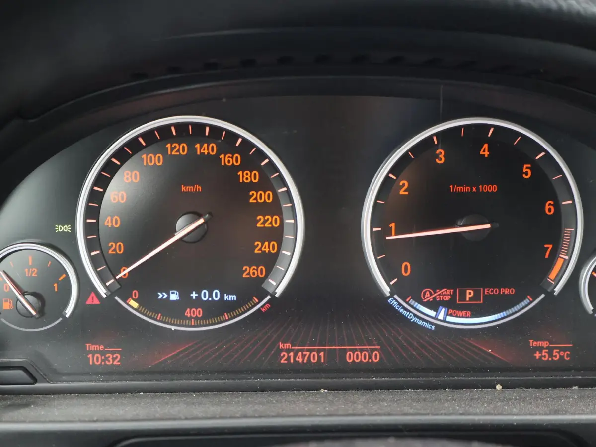 520i 260 PK M-SPORT INTERIEUR + EXTERIEUR | M SPORTSTOELEN | 20 INCH LMV