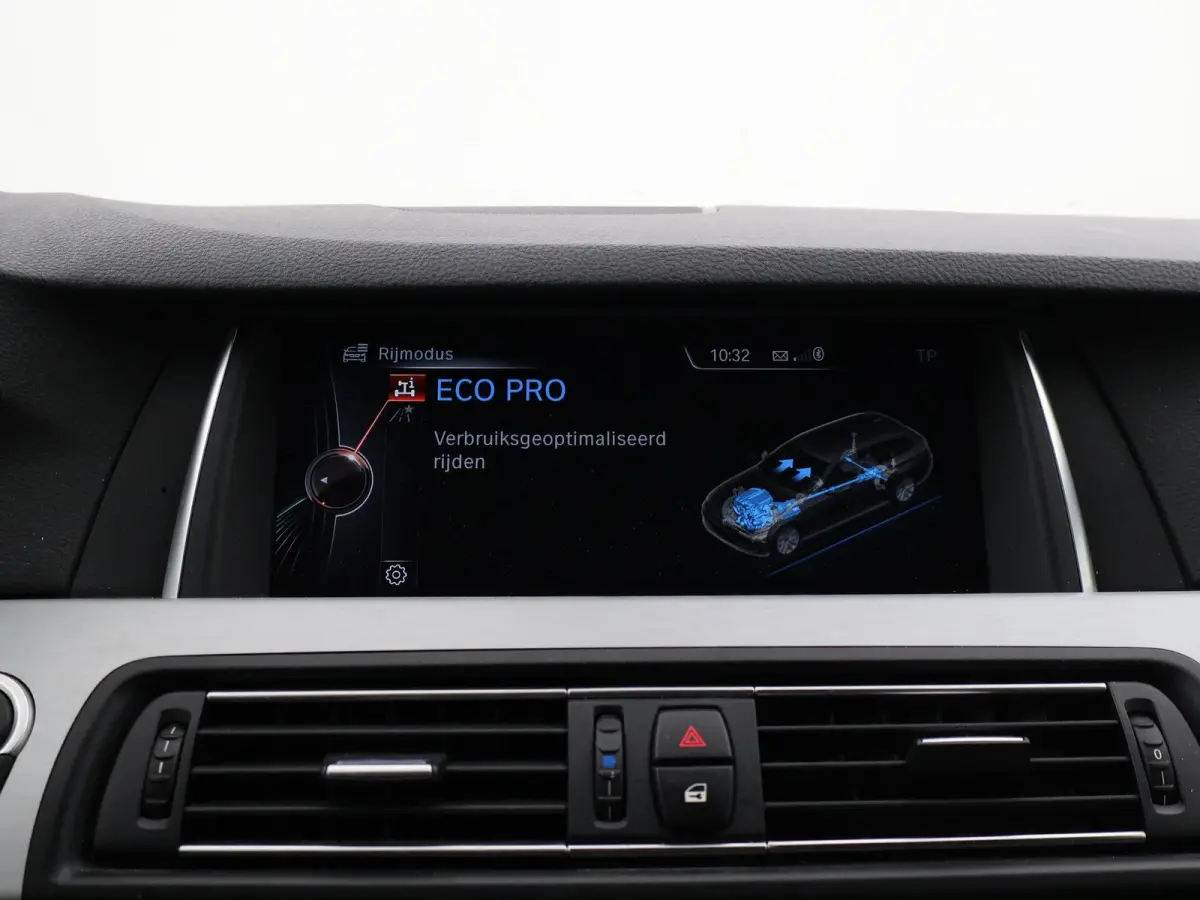 520i 260 PK M-SPORT INTERIEUR + EXTERIEUR | M SPORTSTOELEN | 20 INCH LMV