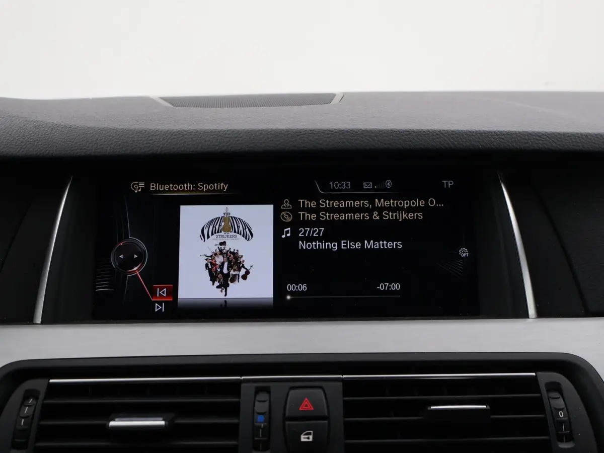 520i 260 PK M-SPORT INTERIEUR + EXTERIEUR | M SPORTSTOELEN | 20 INCH LMV