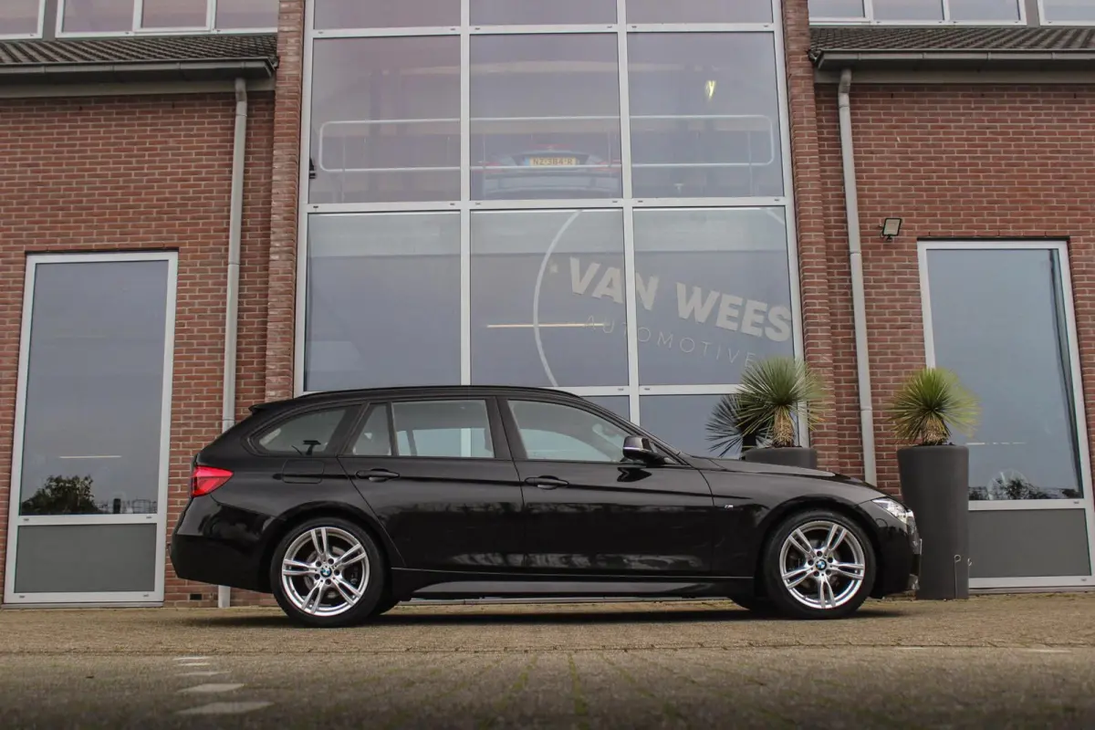 320i F31 M Sport Edition | M-pakket | 2e eigenaar | 18 inch | LED | Automaat | PDC | Cruise-control | Climate-control | 4 cilinder | 184 pk | Origineel
