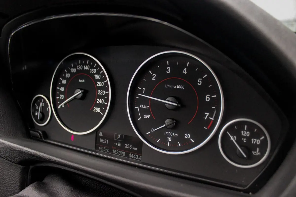 320i F31 M Sport Edition | M-pakket | 2e eigenaar | 18 inch | LED | Automaat | PDC | Cruise-control | Climate-control | 4 cilinder | 184 pk | Origineel