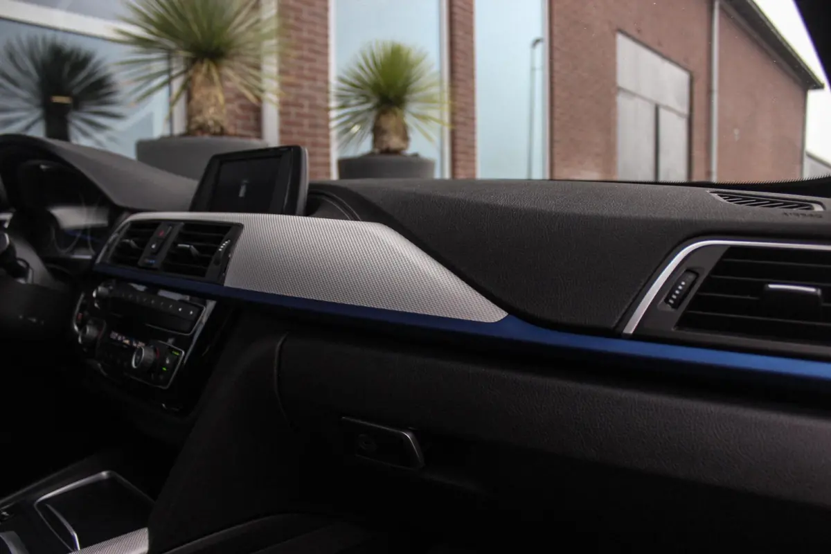320i F31 M Sport Edition | M-pakket | 2e eigenaar | 18 inch | LED | Automaat | PDC | Cruise-control | Climate-control | 4 cilinder | 184 pk | Origineel