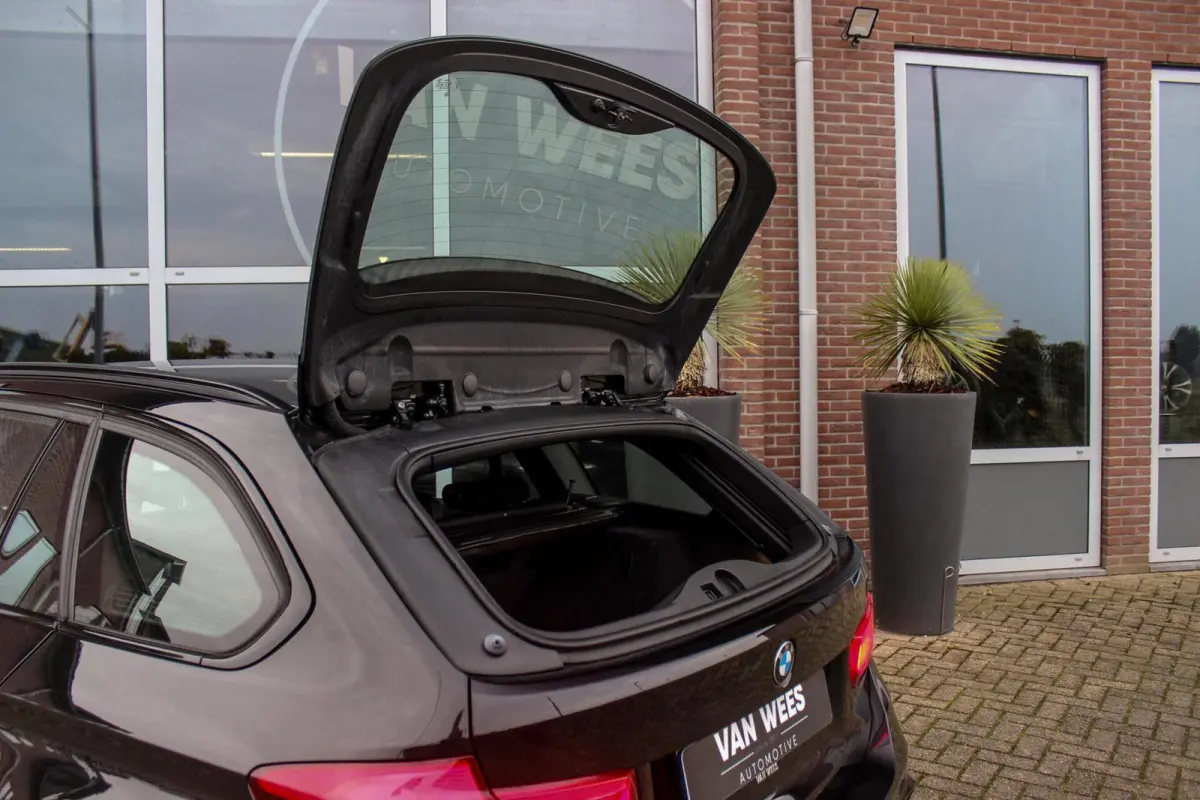 320i F31 M Sport Edition | M-pakket | 2e eigenaar | 18 inch | LED | Automaat | PDC | Cruise-control | Climate-control | 4 cilinder | 184 pk | Origineel