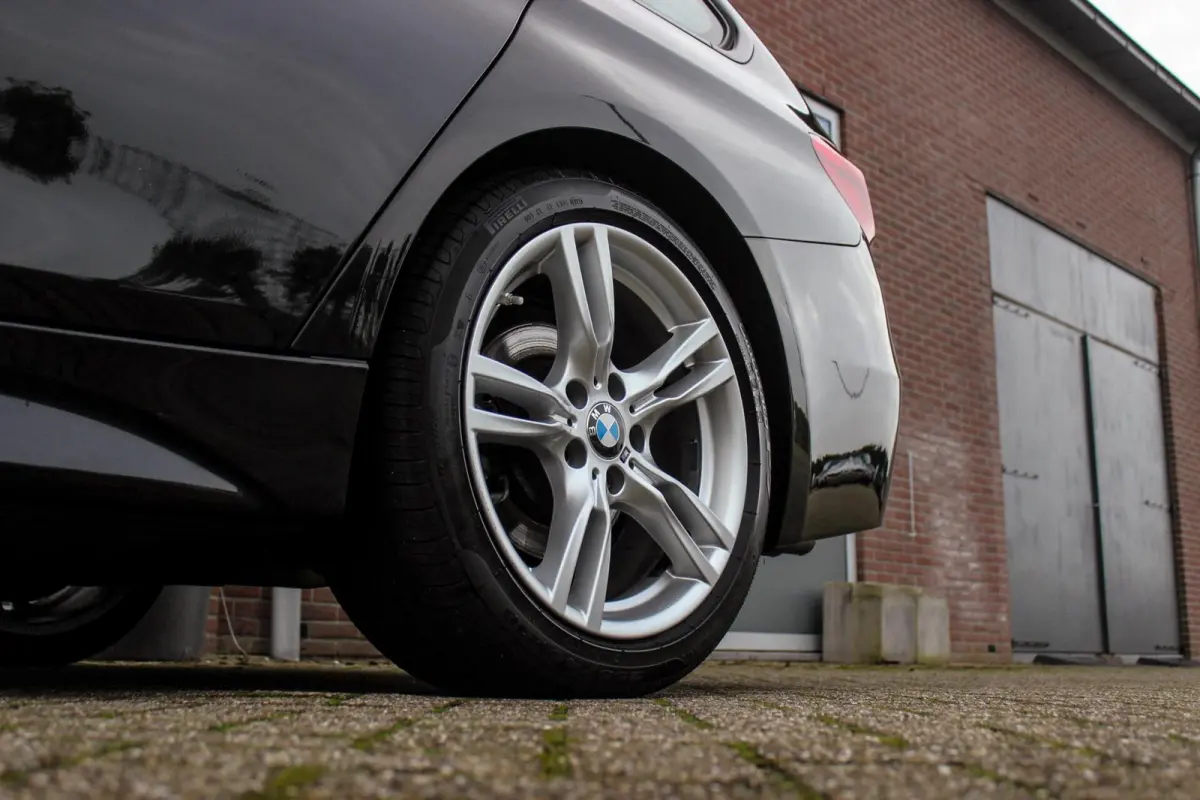 320i F31 M Sport Edition | M-pakket | 2e eigenaar | 18 inch | LED | Automaat | PDC | Cruise-control | Climate-control | 4 cilinder | 184 pk | Origineel