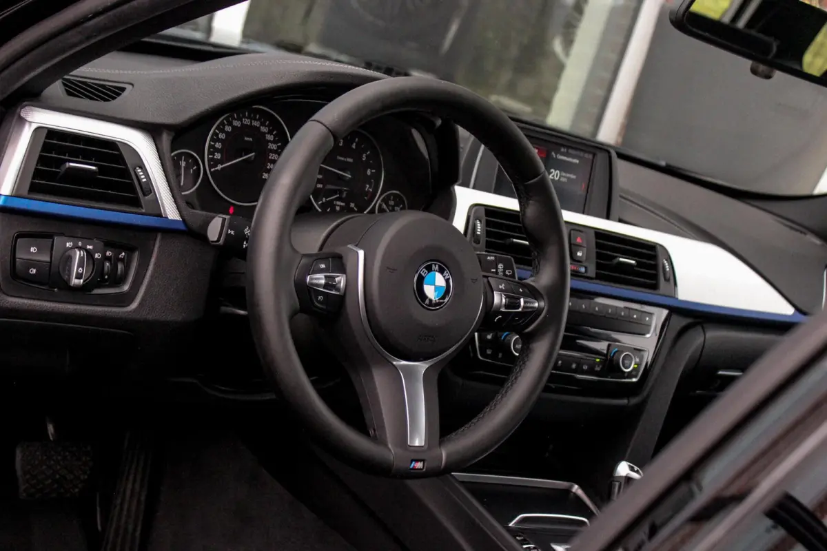 320i F31 M Sport Edition | M-pakket | 2e eigenaar | 18 inch | LED | Automaat | PDC | Cruise-control | Climate-control | 4 cilinder | 184 pk | Origineel