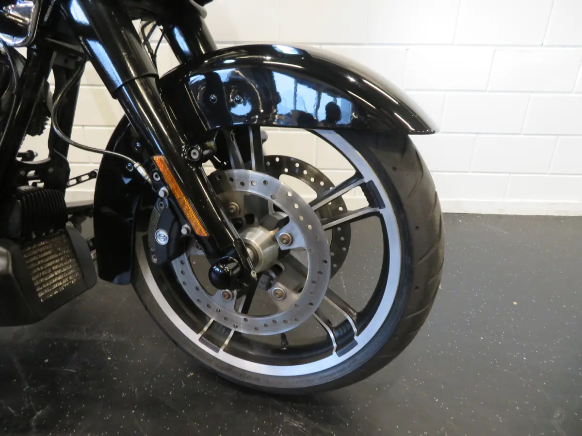 FLTRXS M8 GAAFE BIKE!