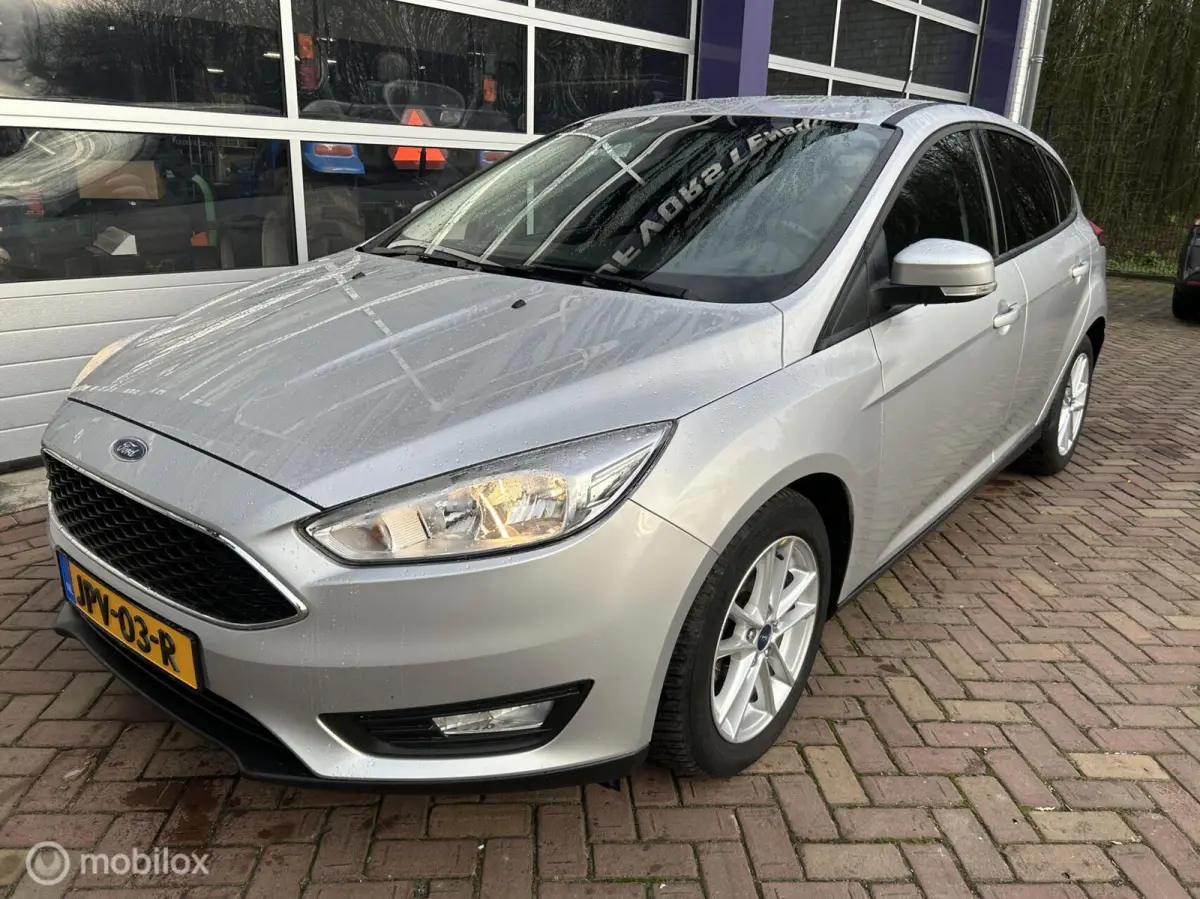 1.0 Trend * AUTOMAAT * 125 PK * NAVIGATIE * AIRCO