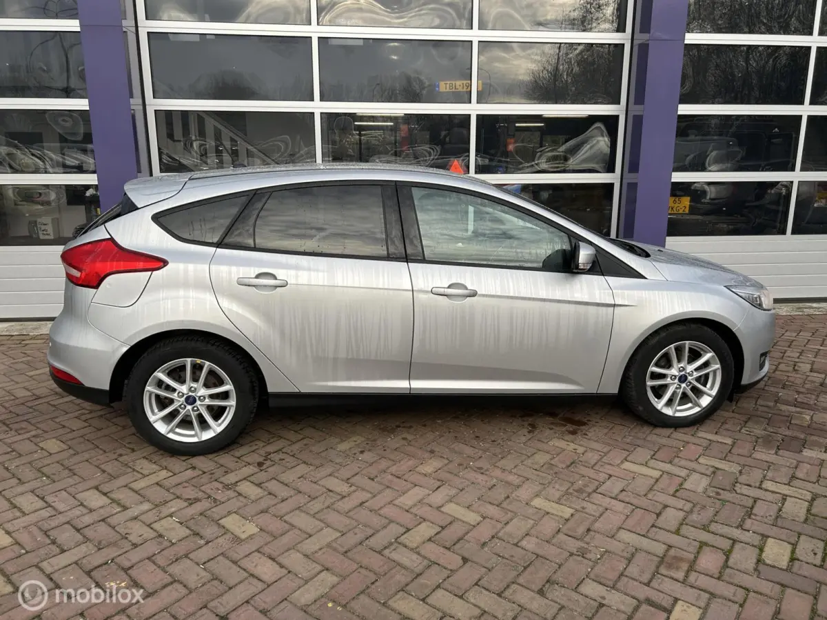 1.0 Trend * AUTOMAAT * 125 PK * NAVIGATIE * AIRCO