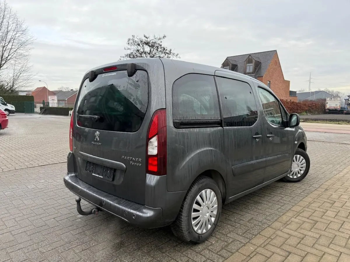 1.2 BENZINE| CAMERA |TREKHAAK | NIEUWE RIEM