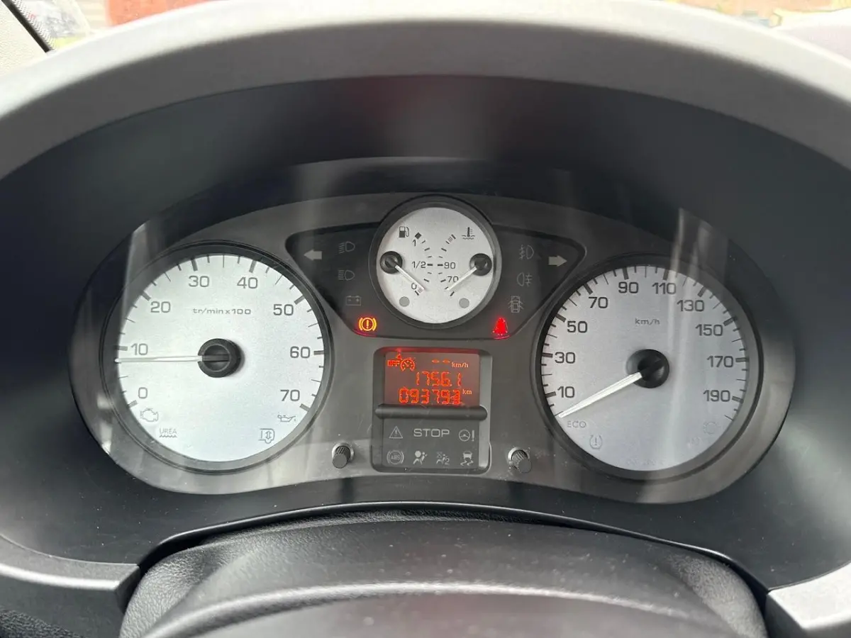 1.2 BENZINE| CAMERA |TREKHAAK | NIEUWE RIEM