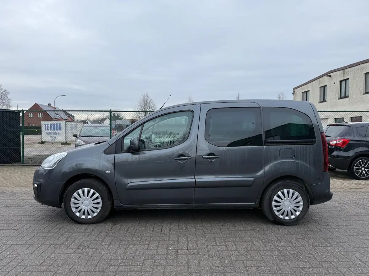 1.2 BENZINE| CAMERA |TREKHAAK | NIEUWE RIEM