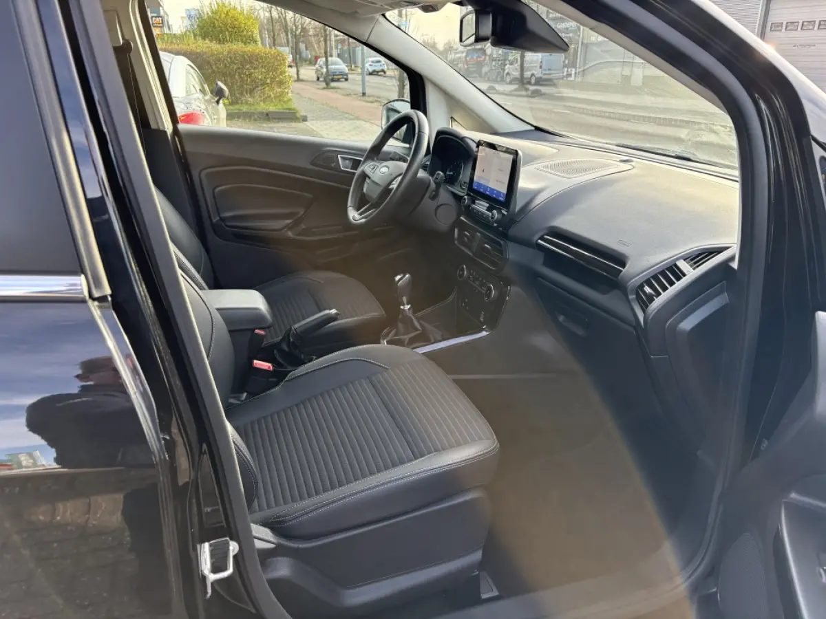 1.0 EcoBoost Titanium