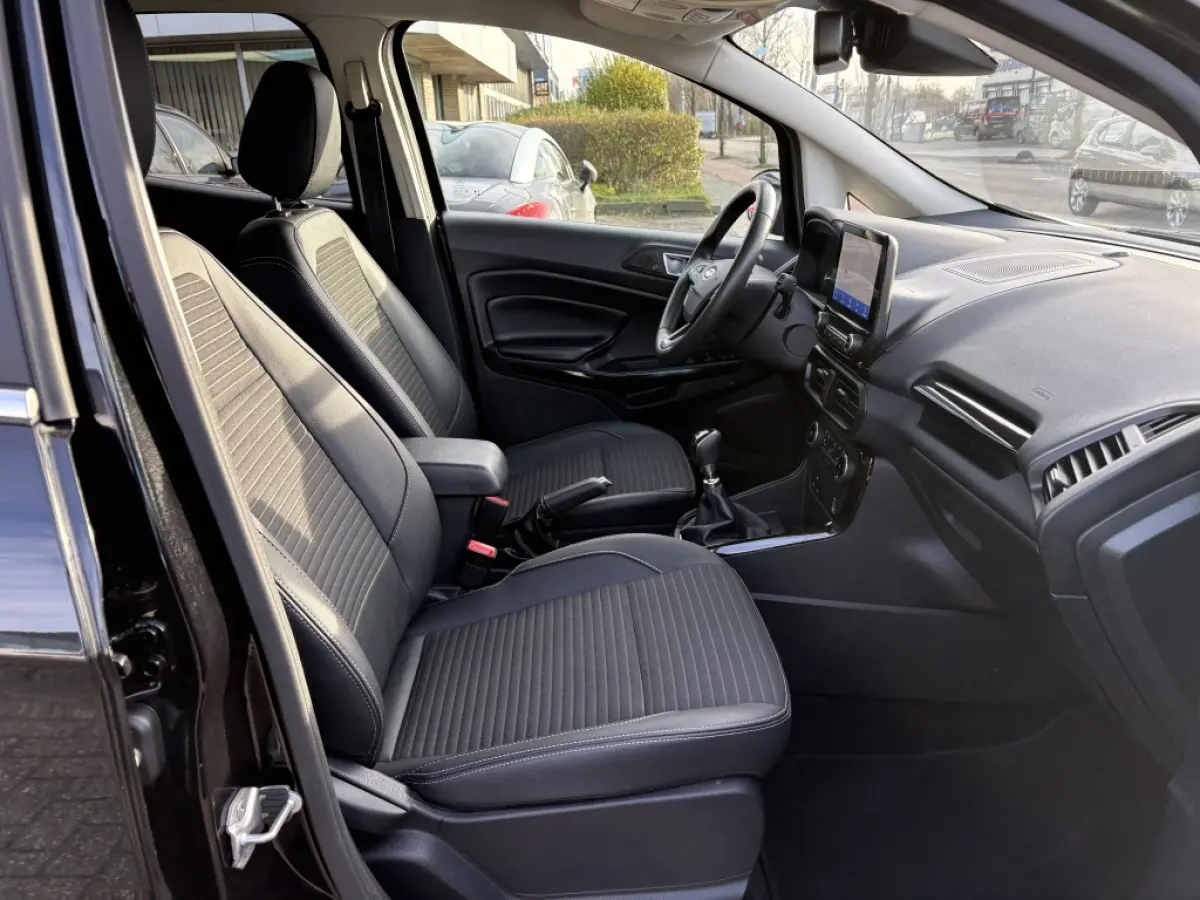 1.0 EcoBoost Titanium