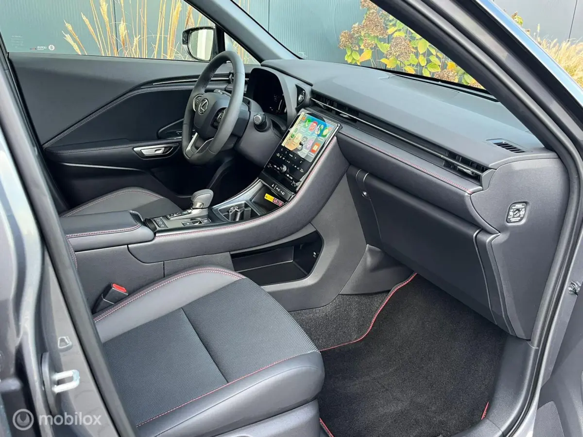 Cool 2WD Leder led Carplay Camera