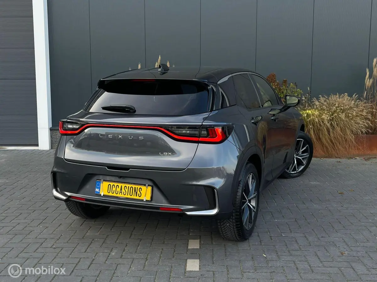 Cool 2WD Leder led Carplay Camera