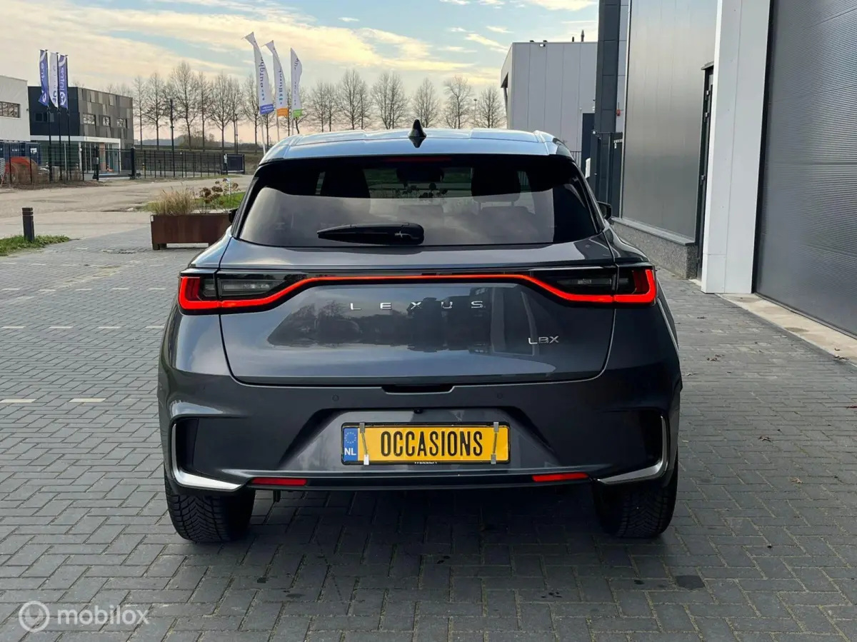 Cool 2WD Leder led Carplay Camera