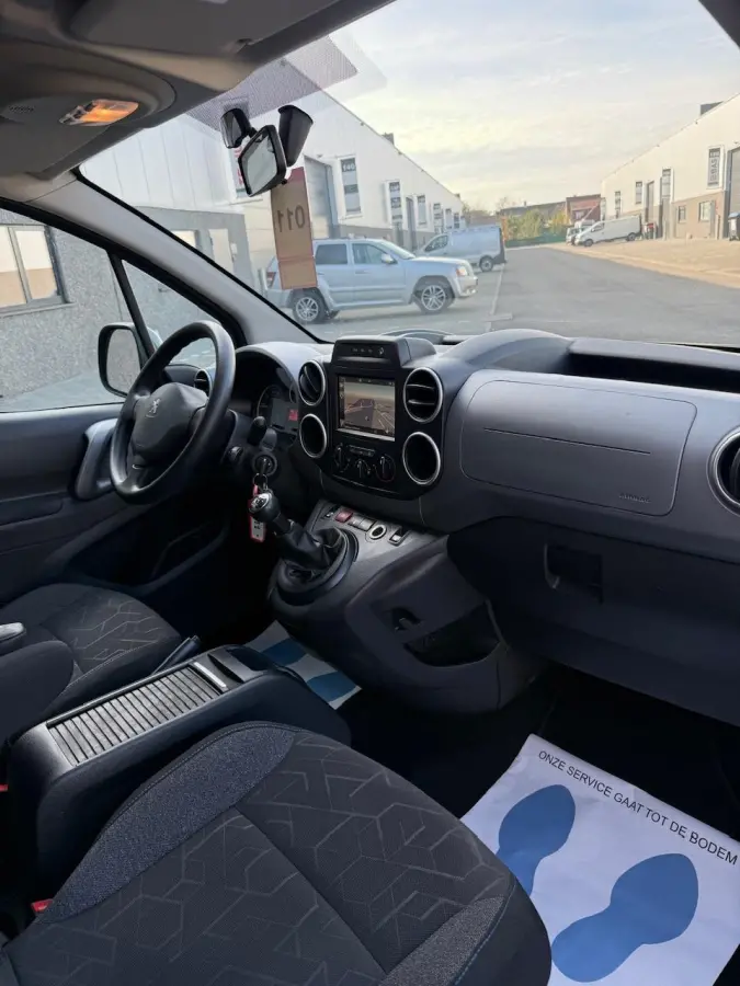 1.2 BENZINE | LAGE KM | NAVI | 1 JAAR GARANTIE