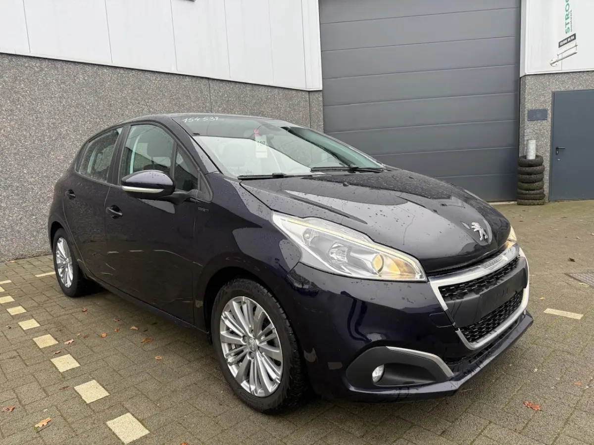 SIGNATURE | NAVIGATIE | 5DR | 1 JAAR GARANTIE