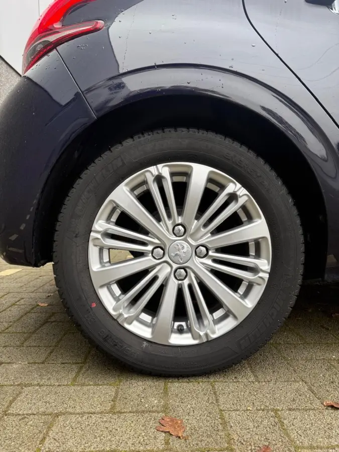 SIGNATURE | NAVIGATIE | 5DR | 1 JAAR GARANTIE