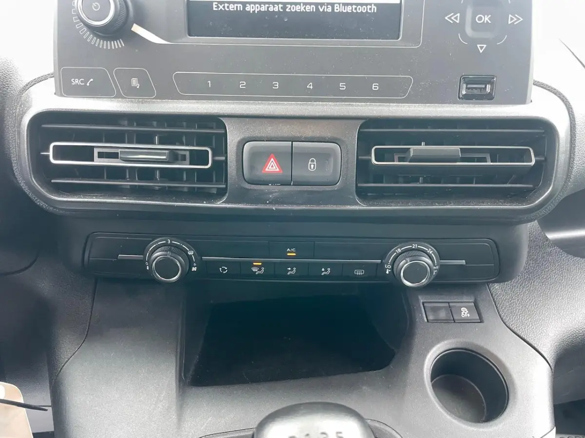 1.2 BENZINE | BLUETOOTH | 1 JAAR GARANTIE