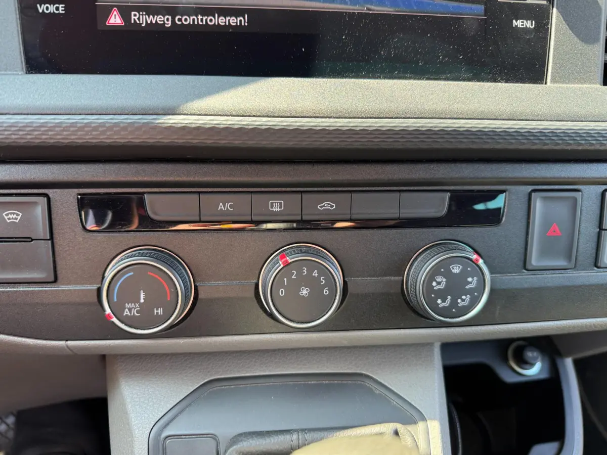 2.0 TDI L2H1 30 DC Bulli **CAMERA + CRUISE + CARPLAY**