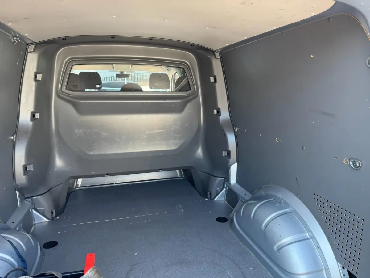 2.0 TDI L2H1 30 DC Bulli **CAMERA + CRUISE + CARPLAY**