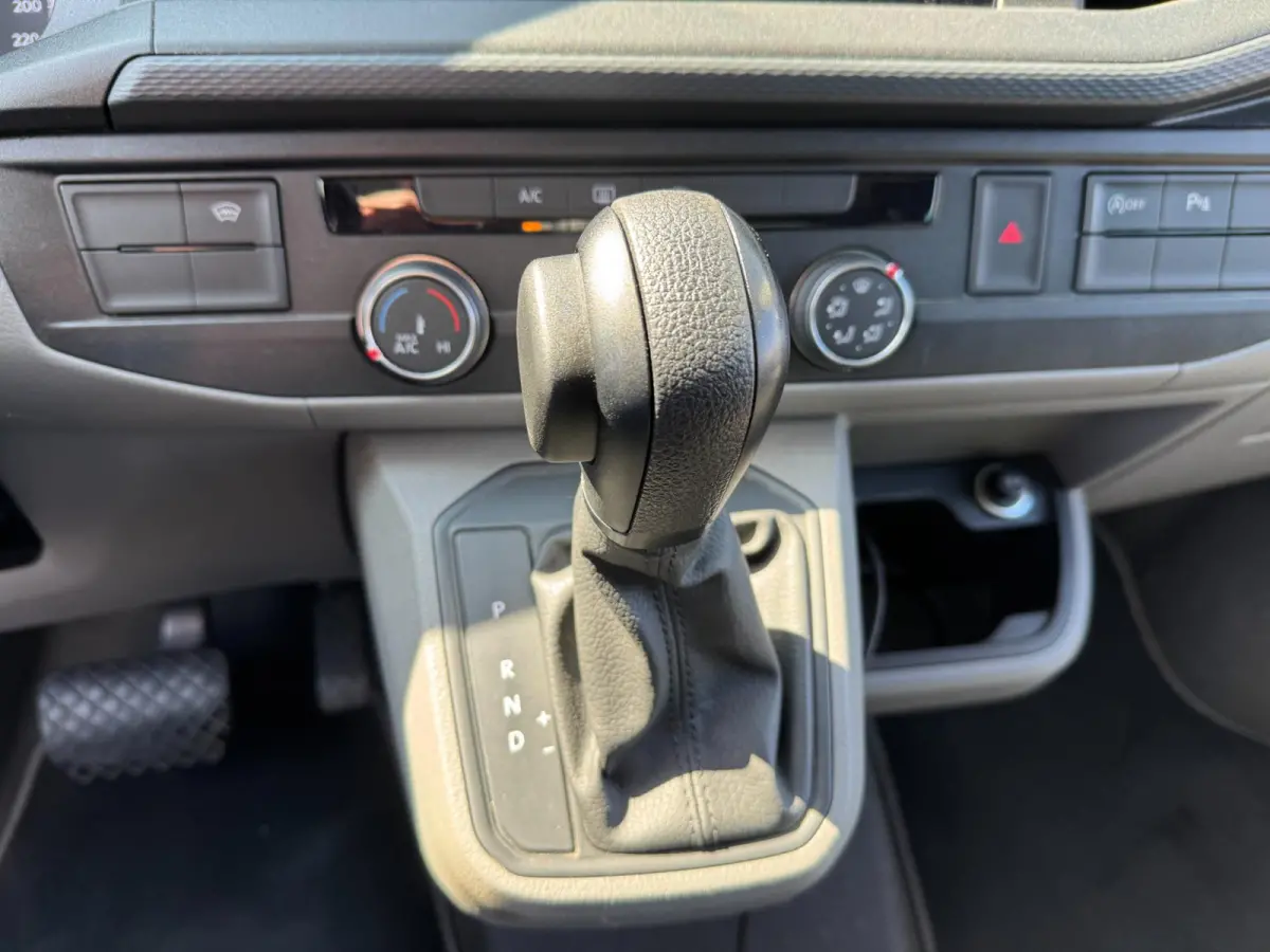 2.0 TDI L2H1 30 DC Bulli **CAMERA + CRUISE + CARPLAY**