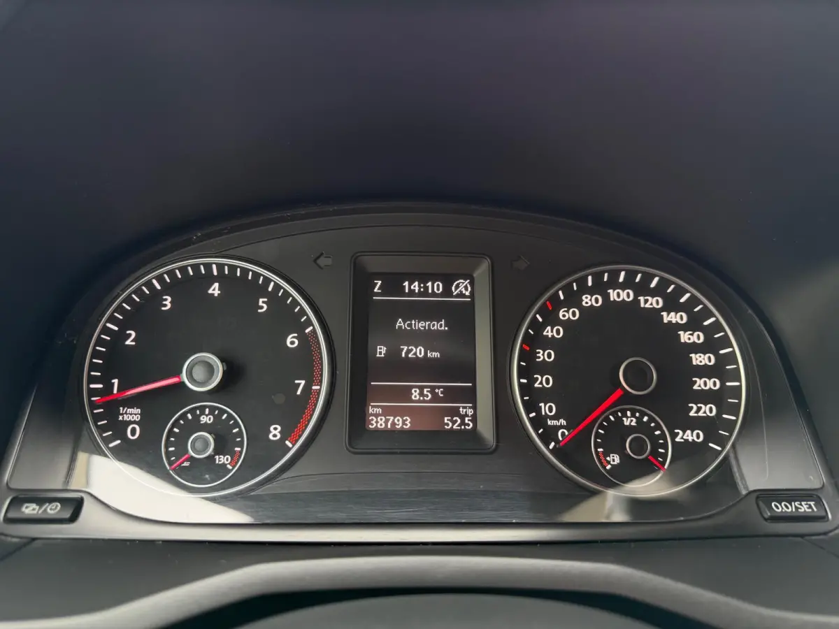 1.4 TSI Trendline DSG/38792km/Zeer nette staat