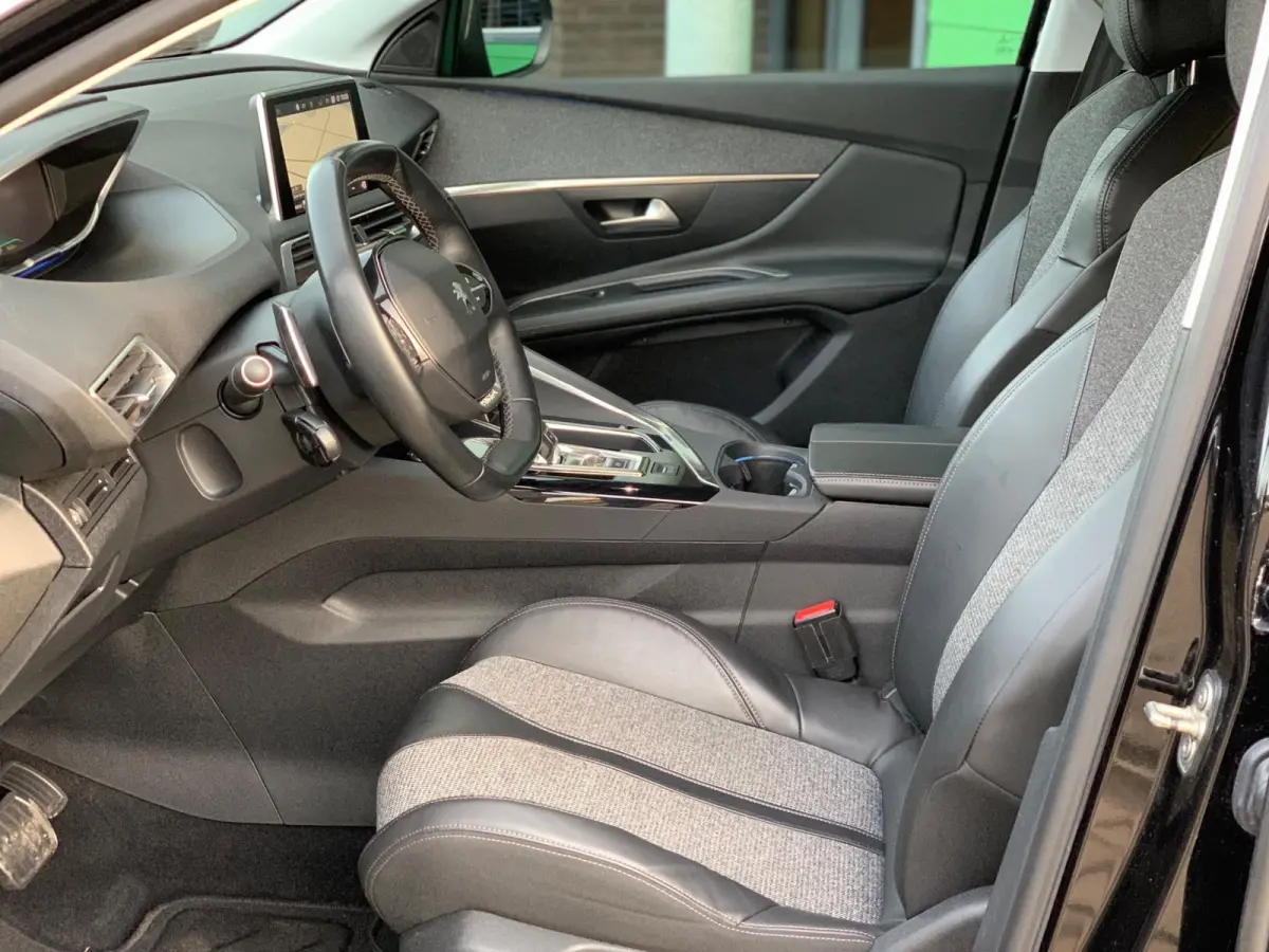 1.2 PureTech Allure |2e Eigenaar|Automaat|D-riem v.v.|Camera| Navigatie|Cruise Control |
