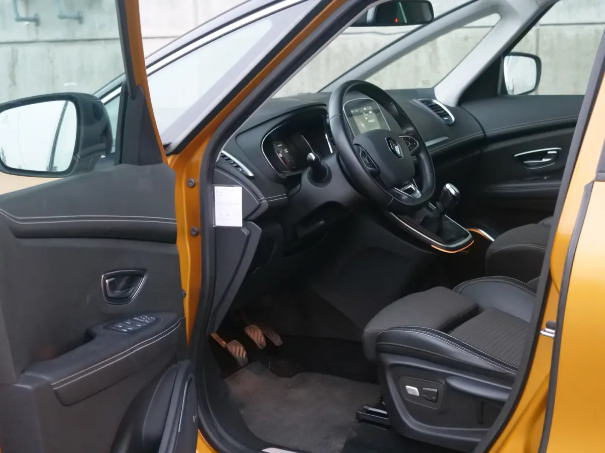 1.2 TCe Bose | NL auto | led | camera | trekhaak | zeer nette staat.