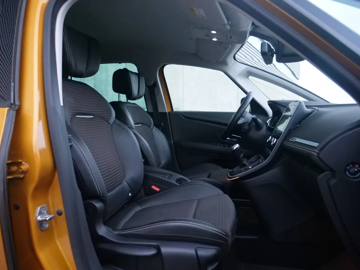 1.2 TCe Bose | NL auto | led | camera | trekhaak | zeer nette staat.