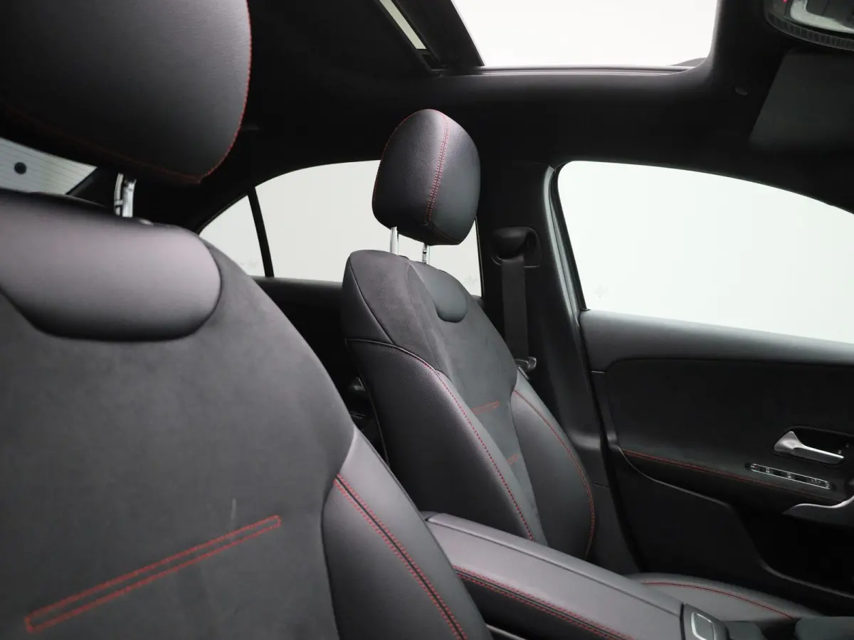 250 e AMG Line | Automaat | Apple Carplay/Android Auto | Panoramadak | Cruise Control | Achteruitrijcamera | Lichtmetalen Velgen |