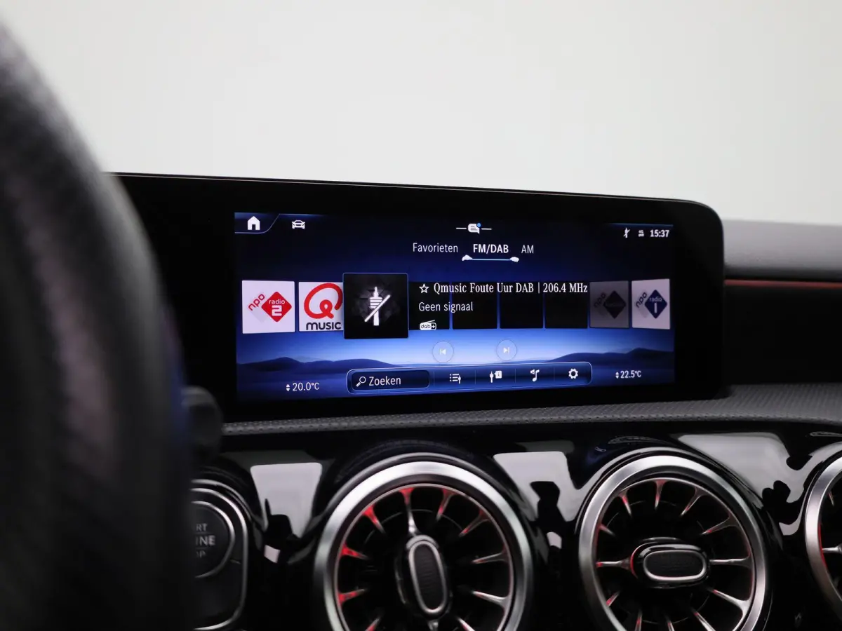 250 e AMG Line | Automaat | Apple Carplay/Android Auto | Panoramadak | Cruise Control | Achteruitrijcamera | Lichtmetalen Velgen |