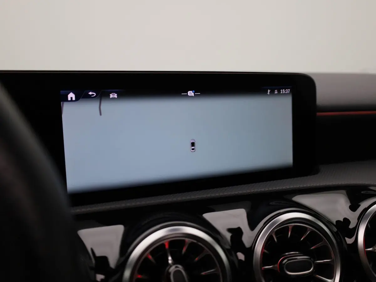 250 e AMG Line | Automaat | Apple Carplay/Android Auto | Panoramadak | Cruise Control | Achteruitrijcamera | Lichtmetalen Velgen |