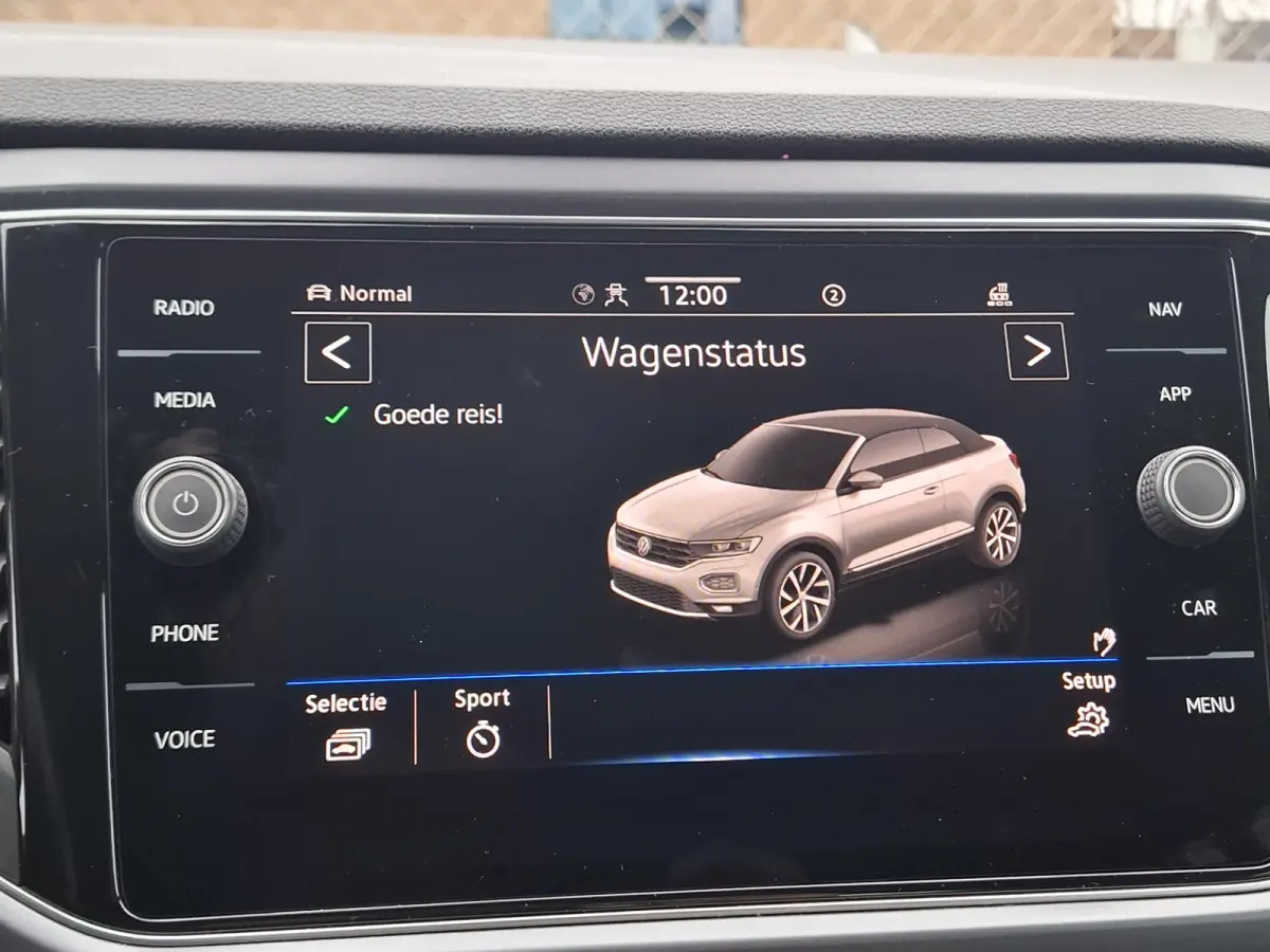 1.5 TSI R-Line | Navigatie/Android/Apple Carplay | LM Velgen 17" | Voorstoelen/Stuurwiel Verwarmd | Adaptive Cruise Control | Achteruitrijcamera | Airco |