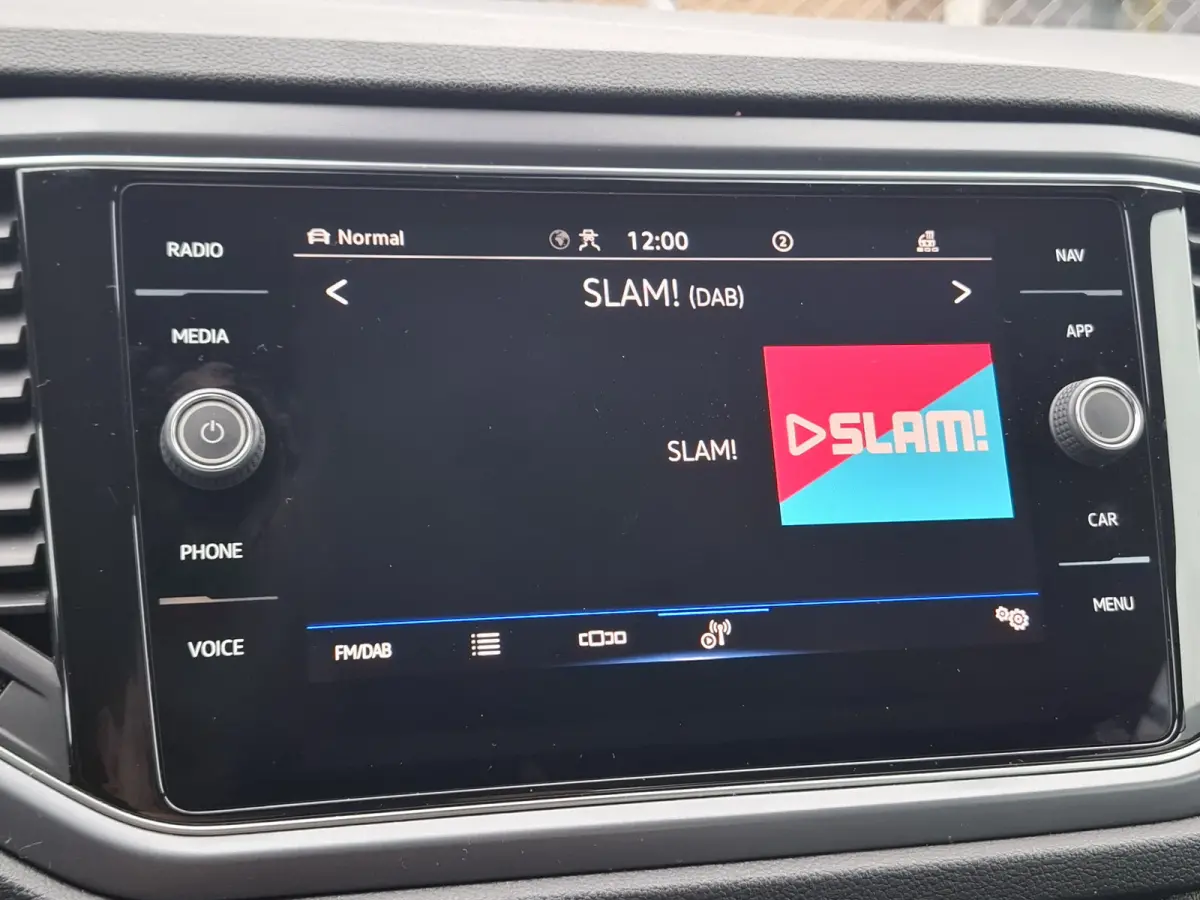 1.5 TSI R-Line | Navigatie/Android/Apple Carplay | LM Velgen 17" | Voorstoelen/Stuurwiel Verwarmd | Adaptive Cruise Control | Achteruitrijcamera | Airco |