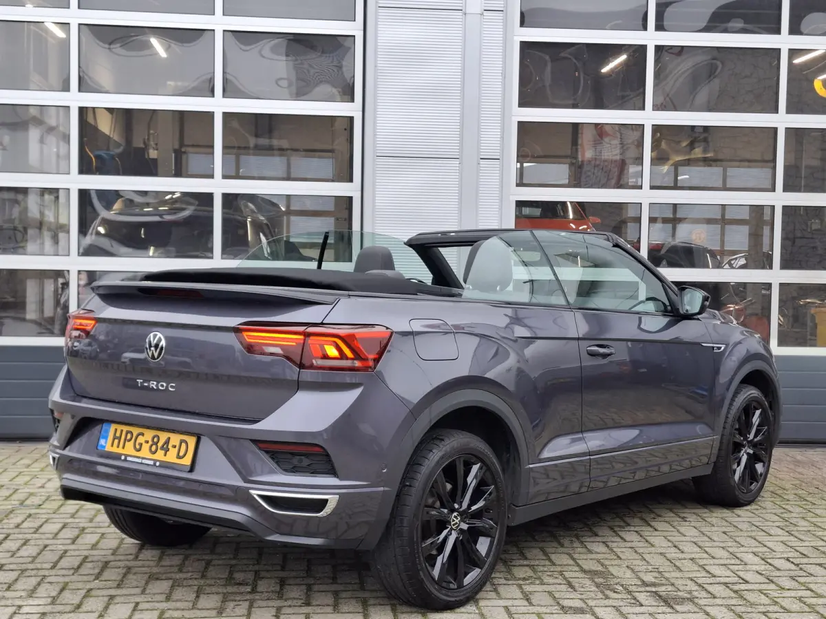 1.5 TSI R-Line | Navigatie/Android/Apple Carplay | LM Velgen 17" | Voorstoelen/Stuurwiel Verwarmd | Adaptive Cruise Control | Achteruitrijcamera | Airco |
