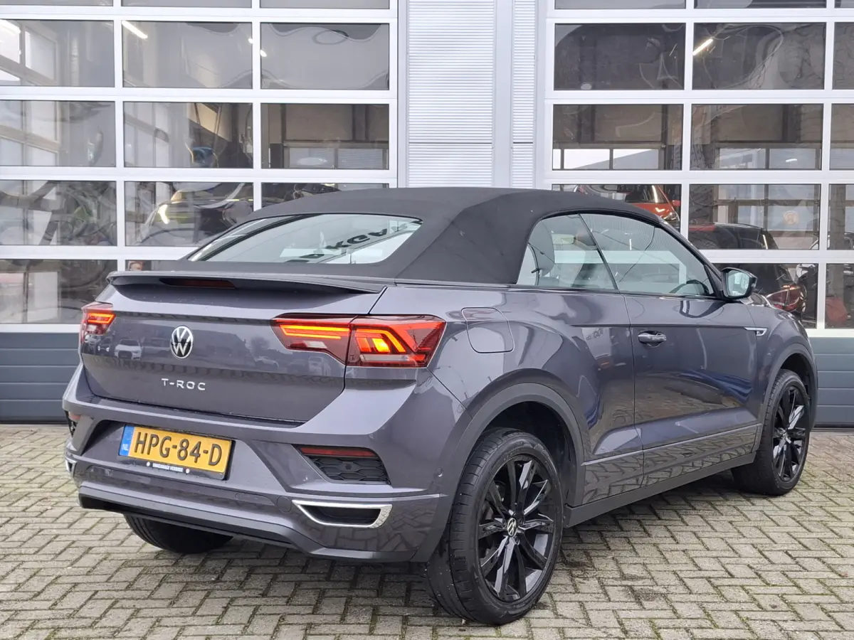 1.5 TSI R-Line | Navigatie/Android/Apple Carplay | LM Velgen 17" | Voorstoelen/Stuurwiel Verwarmd | Adaptive Cruise Control | Achteruitrijcamera | Airco |