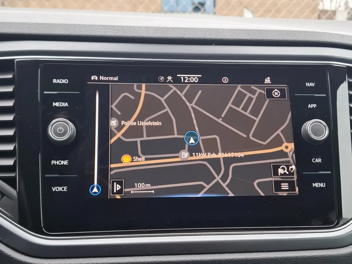 1.5 TSI R-Line | Navigatie/Android/Apple Carplay | LM Velgen 17" | Voorstoelen/Stuurwiel Verwarmd | Adaptive Cruise Control | Achteruitrijcamera | Airco |