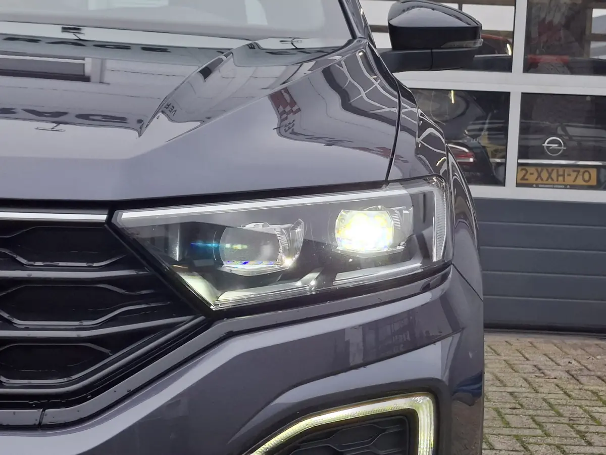 1.5 TSI R-Line | Navigatie/Android/Apple Carplay | LM Velgen 17" | Voorstoelen/Stuurwiel Verwarmd | Adaptive Cruise Control | Achteruitrijcamera | Airco |