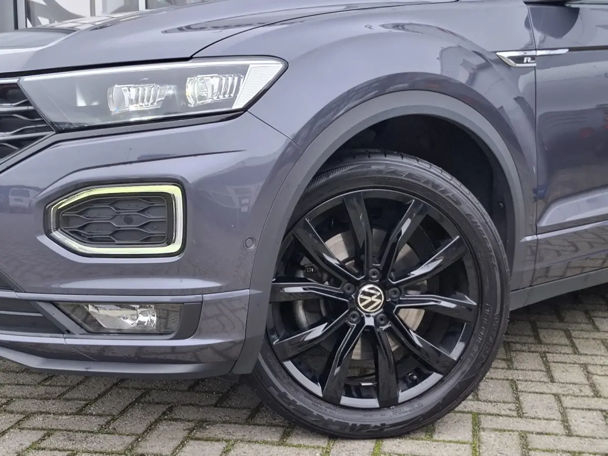 1.5 TSI R-Line | Navigatie/Android/Apple Carplay | LM Velgen 17" | Voorstoelen/Stuurwiel Verwarmd | Adaptive Cruise Control | Achteruitrijcamera | Airco |