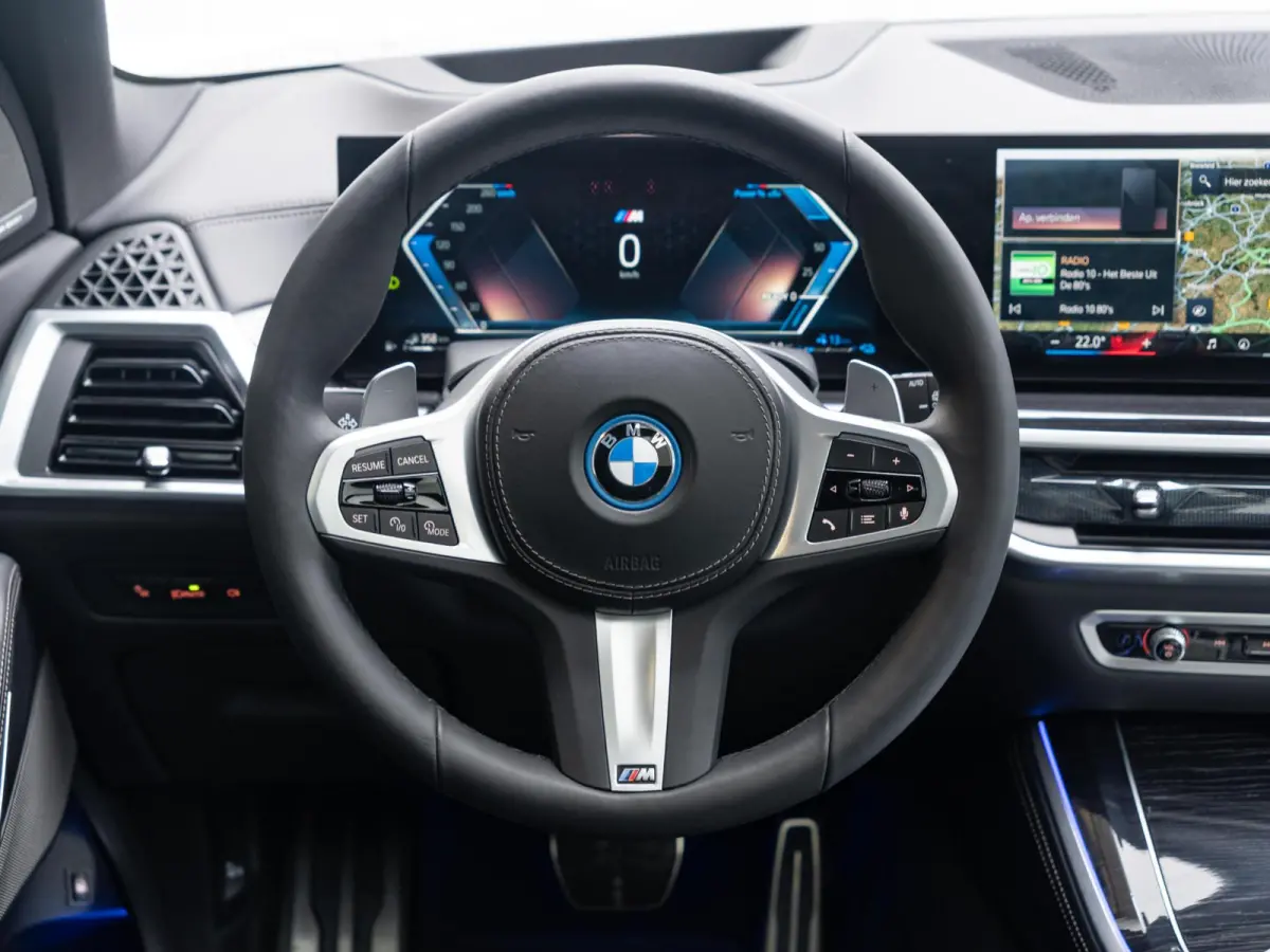 xDrive50e SoH 100% | M Sportpakket | Sky Lounge |Innovation Pack | Harman Kardon | Comfort Access | Stoelverwarming | 22'' |