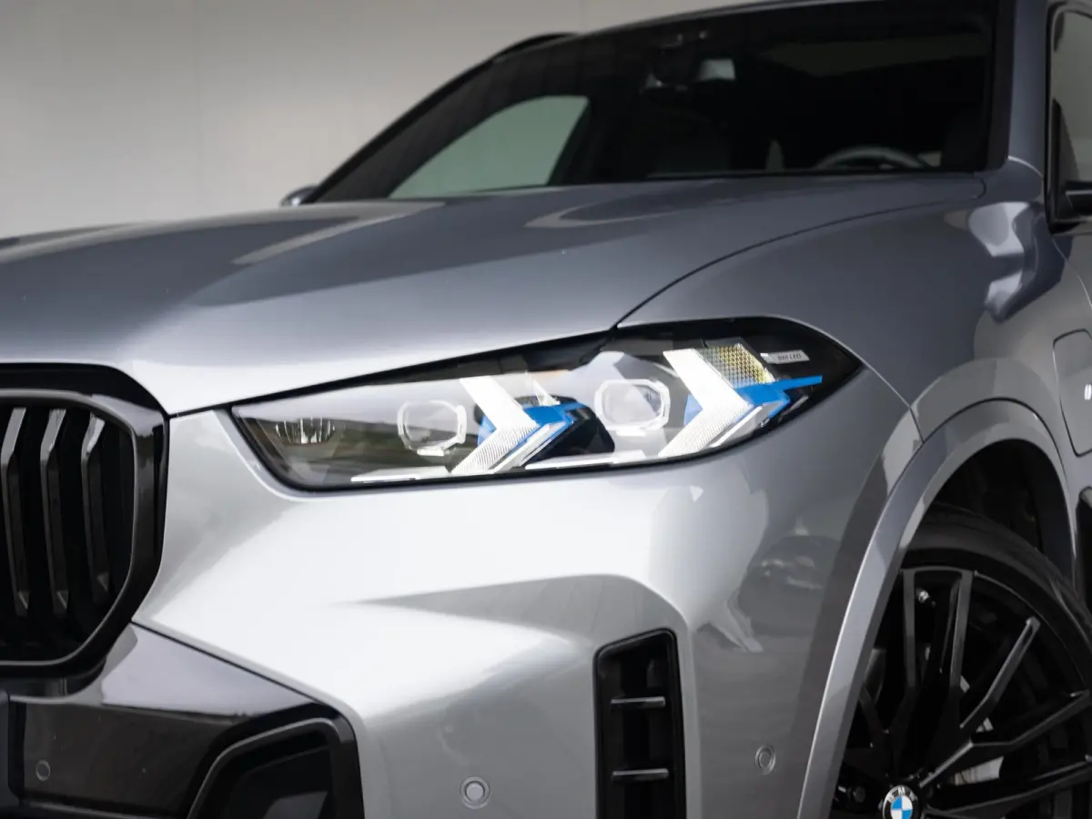 xDrive50e SoH 100% | M Sportpakket | Sky Lounge |Innovation Pack | Harman Kardon | Comfort Access | Stoelverwarming | 22'' |