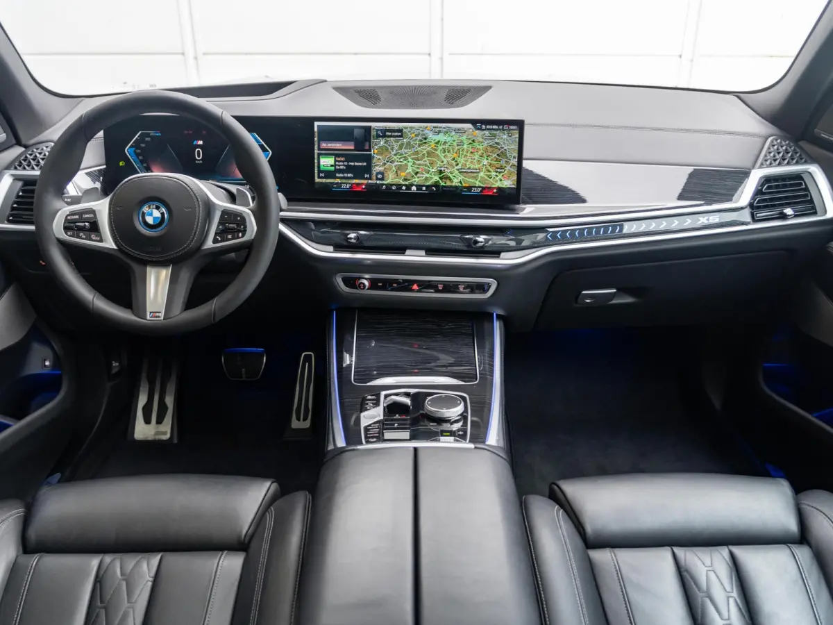 xDrive50e SoH 100% | M Sportpakket | Sky Lounge |Innovation Pack | Harman Kardon | Comfort Access | Stoelverwarming | 22'' |