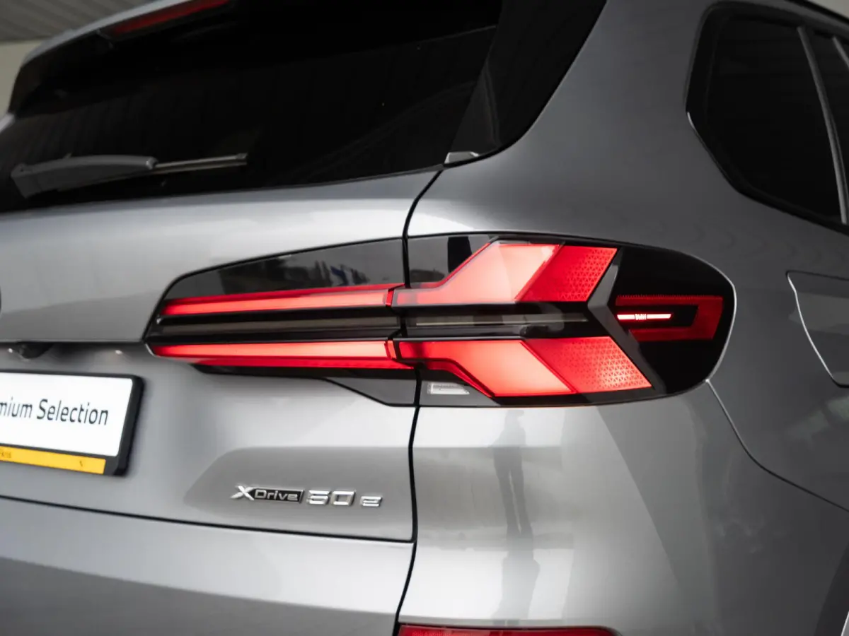 xDrive50e SoH 100% | M Sportpakket | Sky Lounge |Innovation Pack | Harman Kardon | Comfort Access | Stoelverwarming | 22'' |